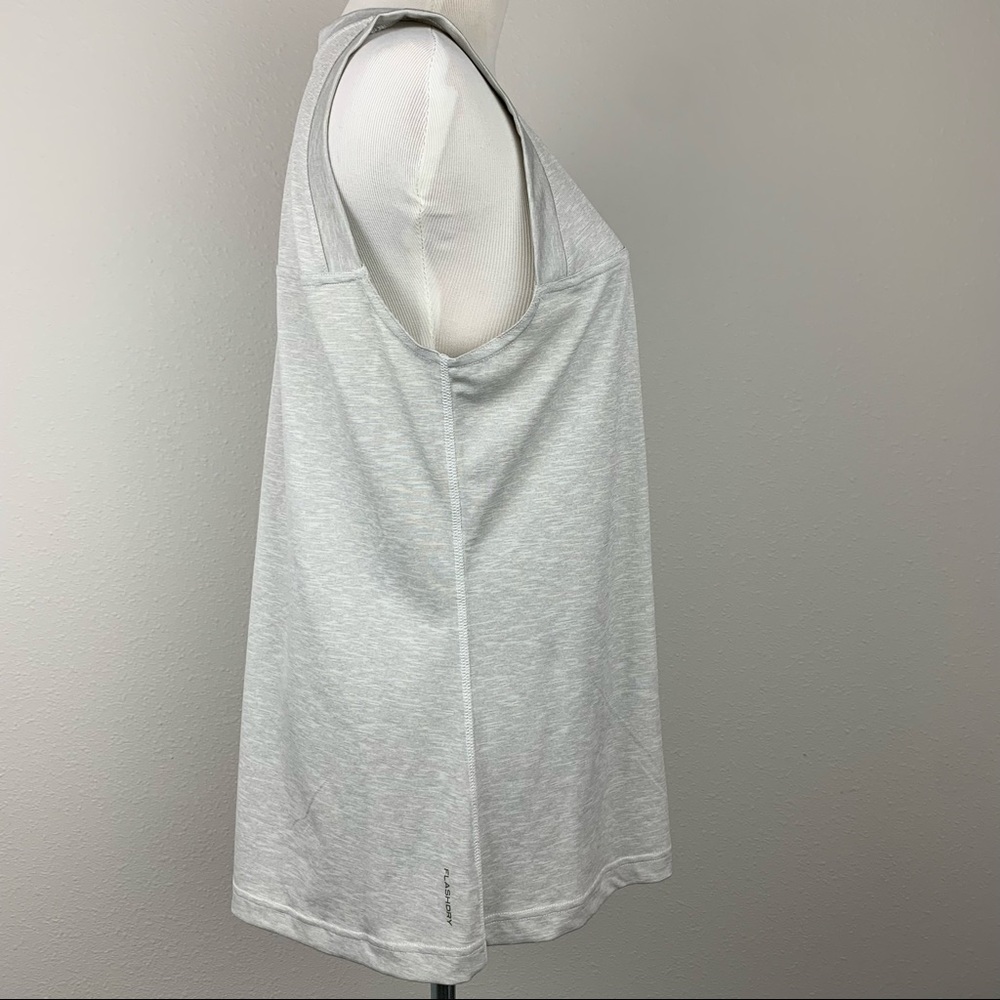The North Face L HyperLayer FD‎ Tank - Picture 7 of 11